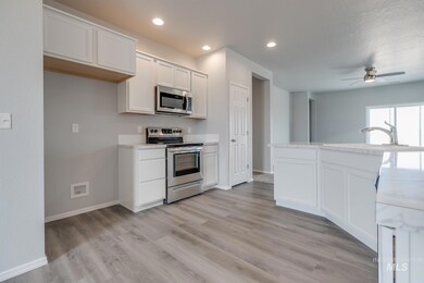 7049 S Birch Creek Ave, Meridian, ID 83642 - photo 5