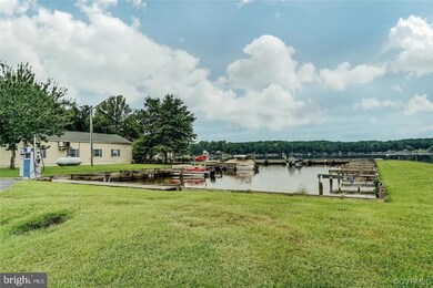385 N Lakeshore Dr, Louisa, VA 23093 - photo 5