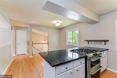 Kitchen & dining room
