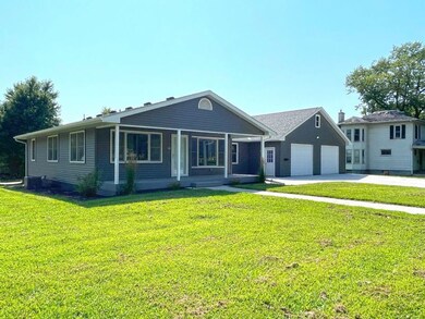 100 W Clarinda Ave, Shenandoah, IA 51601 - photo 3