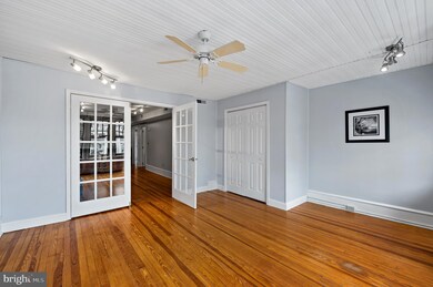 221 B Kings Hwy E unit 3RD FLR, Haddonfield, NJ 08033 - photo 3