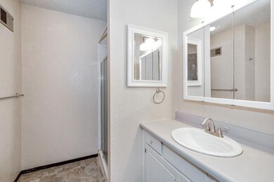 12911 W 66th Terrace, Shawnee, KS 66216 - photo 2