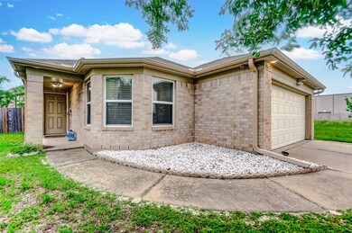 10627 Ince Ln, Houston, TX 77040 - photo 2