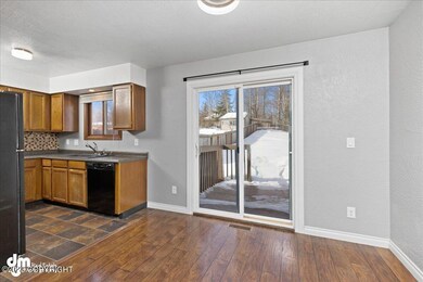 10-Dining Area 20230321-DW-3132
