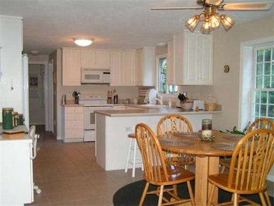 103 Lyman Place, Bridgewater, MA 02324 - photo 4