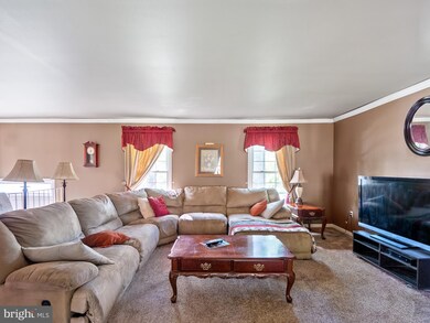 15351 Edgehill Dr, Dumfries, VA 22025 - photo 3