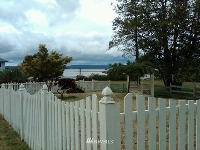 19712 Soundview Dr NW, Stanwood, WA 98292 - photo 4