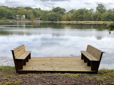 172 N Lake Dr, Dingmans Ferry, PA 18328 - photo 2