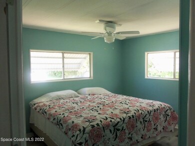 854 Laurel Cir, Sebastian, FL 32976 - photo 5