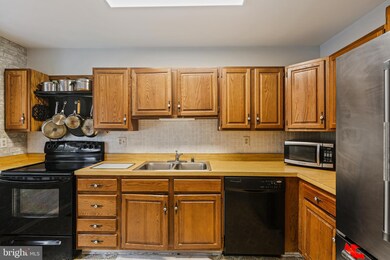 9 Valley Crossing Cir, Cockeysville, MD 21030 - photo 7