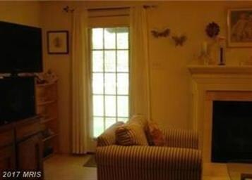 20834 Shamrock Glen Cir, Germantown, MD 20874 - photo 7