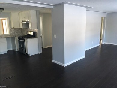 4840 Greenwood Dr, Sheffield Lake, OH 44054 - photo 3