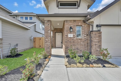 2823 Wilde Redbud Ln, Shenandoah, TX 77385 - photo 2