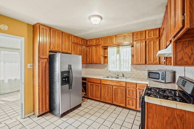 8081 Carpenter Dr, El Paso, TX 79915 - photo 4