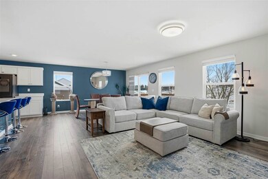 212 Dawson Dr, West Branch, IA 52358 - photo 5