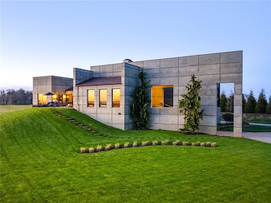 155 W Main Rd, Little Compton, RI 02837 - photo 3