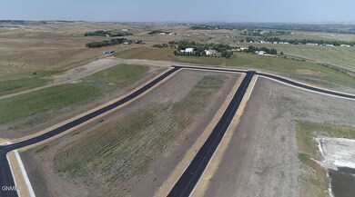 701 Beretta St N, Mandan, ND 58554 - photo 5