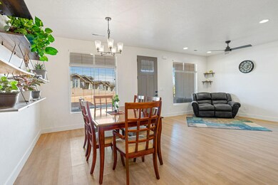 687 S Guy Ln unit 7, Ivins, UT 84738 - photo 4