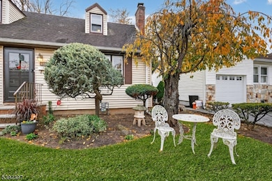 352 Myrtle Ave, Scotch Plains, NJ 07076 - photo 3