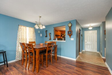 2674 Longleaf Dr, Greenwood, IN 46143 - photo 6