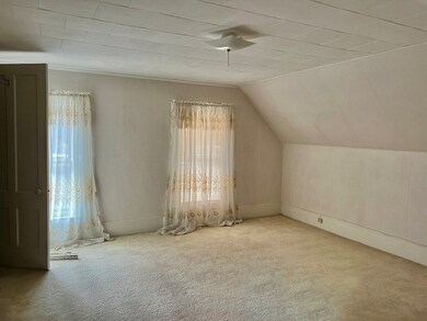 26 Farnham St, Lawrence, MA 01843 - photo 5