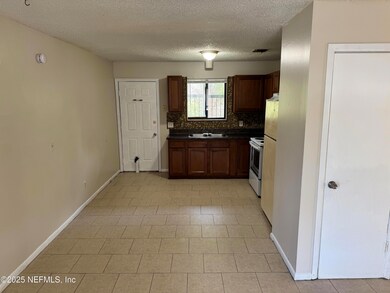 5147 Westchase Ct unit 4, Jacksonville, FL 32210 - photo 3