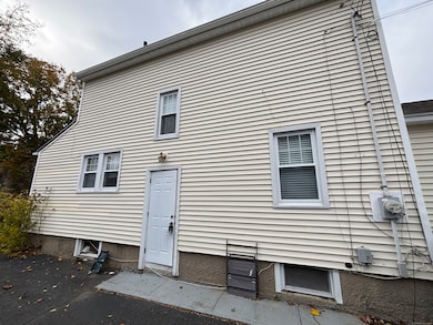 45 Queens Ave, Stratford, CT 06614 - photo 2