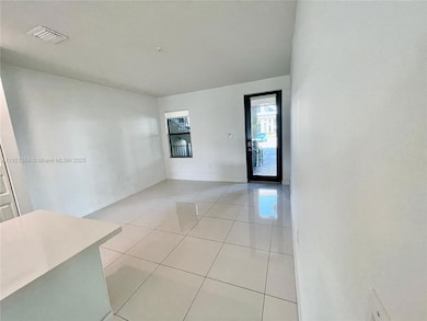 7805 NW 104th Ave unit 5, Doral, FL 33178 - photo 6