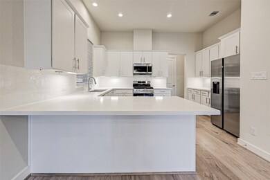 1602 Northwood St, Houston, TX 77009 - photo 5