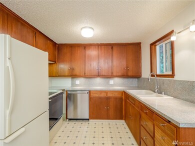 719 John Bailey Rd, Bothell, WA 98012 - photo 5