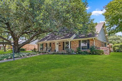 4939 Creighton Dr, Dallas, TX 75214 - photo 2