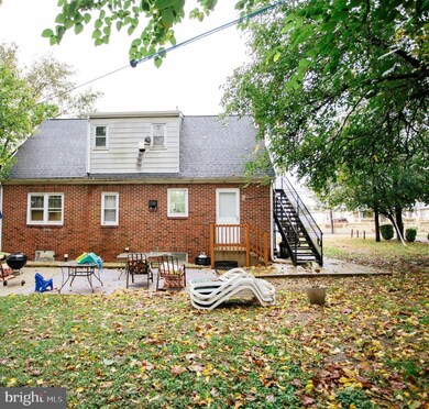 2202 Cove Rd unit SECOND FLOOR, Pennsauken, NJ 08110 - photo 3