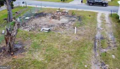 19 Martin Luther King jr Blvd, Hazlehurst, GA 31539 - photo 6