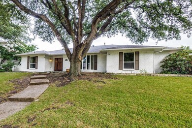 6221 Glennox Ln, Dallas, TX 75214 - photo 2