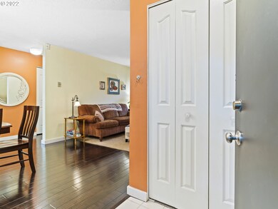 4000 Carman Dr unit 3, Lake Oswego, OR 97035 - photo 5