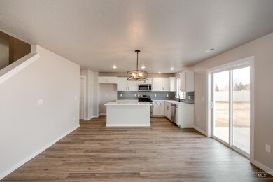 9183 W Tuberose St, Nampa, ID 83687 - photo 5