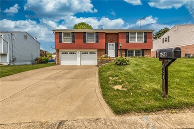 624 Snyder St, Conway, PA 15027 - photo 2