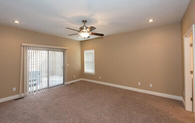 815 E Roubidoux St, Nixa, MO 65714 - photo 7