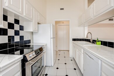 2501 Driscoll St, Houston, TX 77019 - photo 7