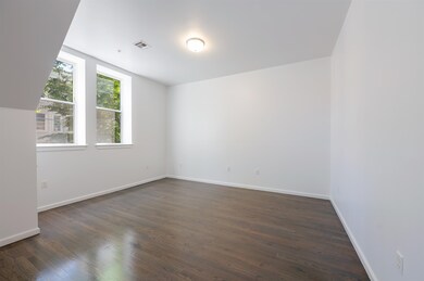 305 Whiton St unit 105, Jc, Bergen-Lafayett, NJ 07034 - photo 7