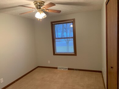 4157 N Erin Dr, La Porte, IN 46350 - photo 4