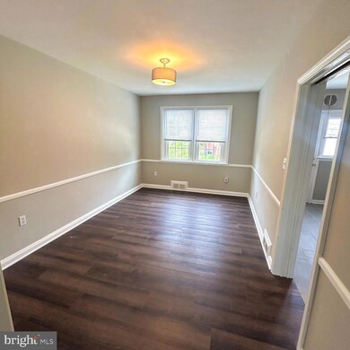 1260 Cedarcroft Rd, Baltimore, MD 21239 - photo 4