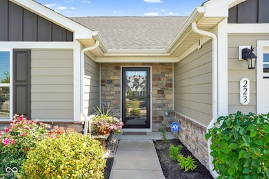 223 Kiawah Dr, Whiteland, IN 46184 - photo 4