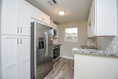 6516 De Priest St unit B, Houston, TX 77091 - photo 6