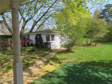 2219 N 3rd Ave, Whitehall, PA 18052 - photo 4