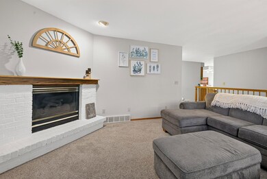 2008 Ceil St, Little Chute, WI 54140 - photo 5