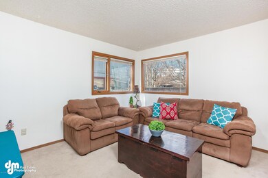 Living Room 20170428-DW-8194-FULL