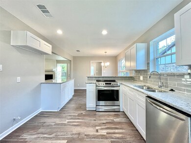 3620 Avenue P, Rosenberg, TX 77471 - photo 6