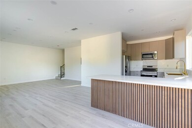 17428 Roscoe Blvd, Los Angeles, CA 91325 - photo 7