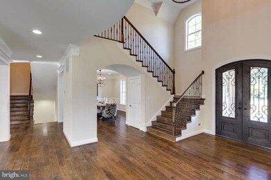 9423 Old Courthouse Rd, Vienna, VA 22182 - photo 3